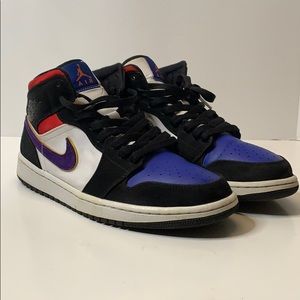 Air Jordan 1 Lakers top 3